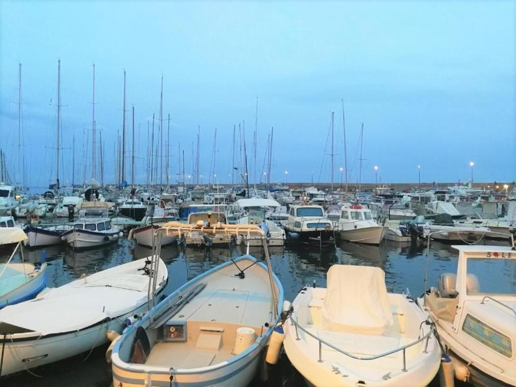 شقة Casa Carina Centro Citta Con Garage Privato سانريمو المظهر الخارجي الصورة