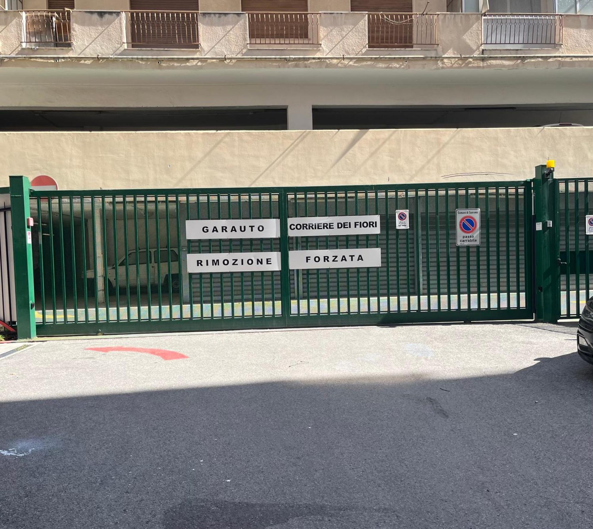 شقة Casa Carina Centro Citta Con Garage Privato سانريمو المظهر الخارجي الصورة
